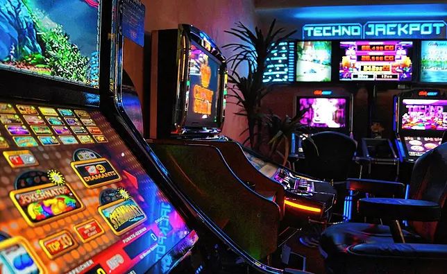 پاکستان میں Jackpot Slot کا آن لائن کیسینو سیکشن کھولیں۔